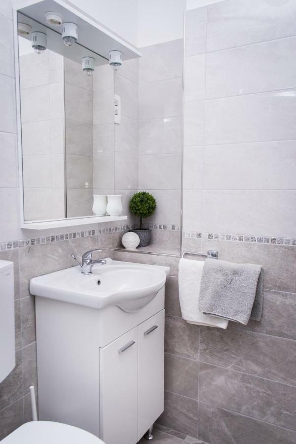 Apartments Dolores Sibenik Ngoại thất bức ảnh